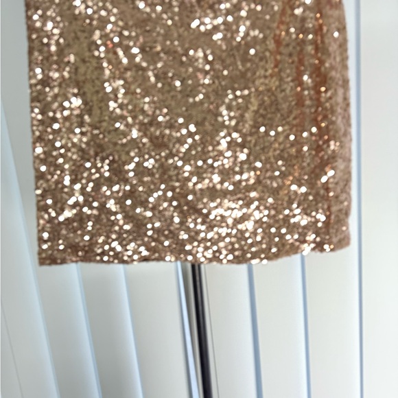 Sparkling Sequin Mini Skirt - Picture 4 of 8